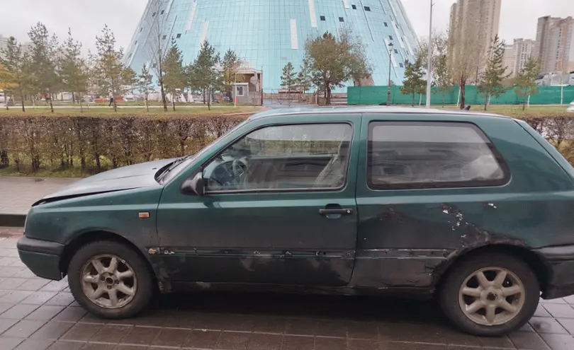 Volkswagen Golf 1995 года за 1 500 000 тг. в Астана