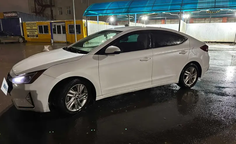 Hyundai Elantra 2019 года за 7 650 000 тг. в Астана