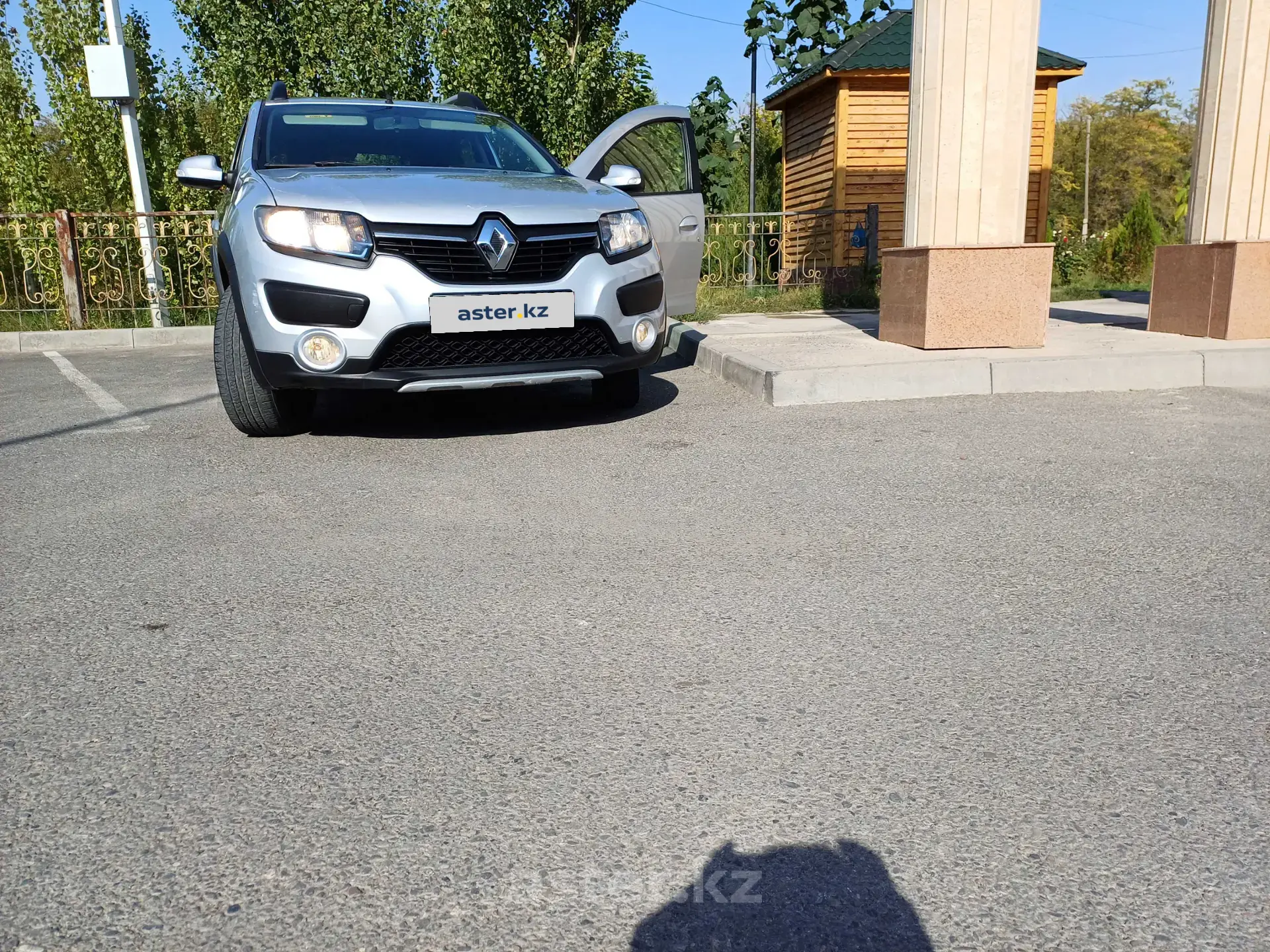 Renault Sandero 2015