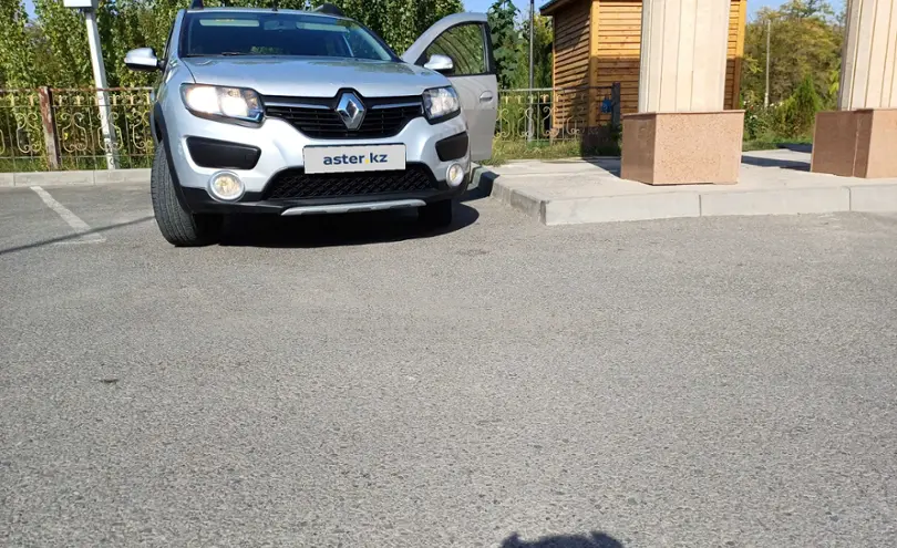 Renault Sandero 2015 года за 4 785 000 тг. в Шымкент