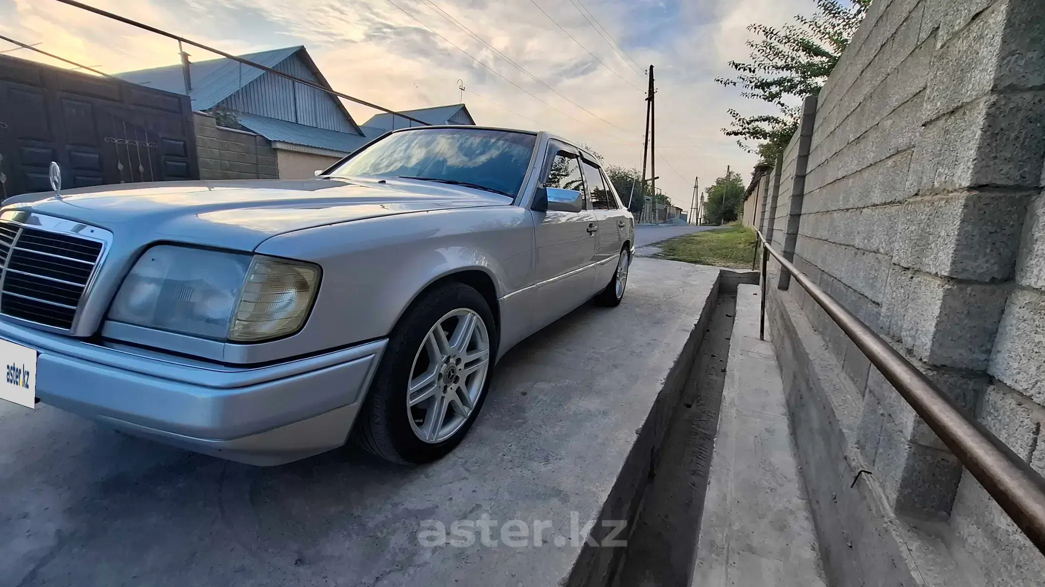 Mercedes-Benz E-Класс 1995