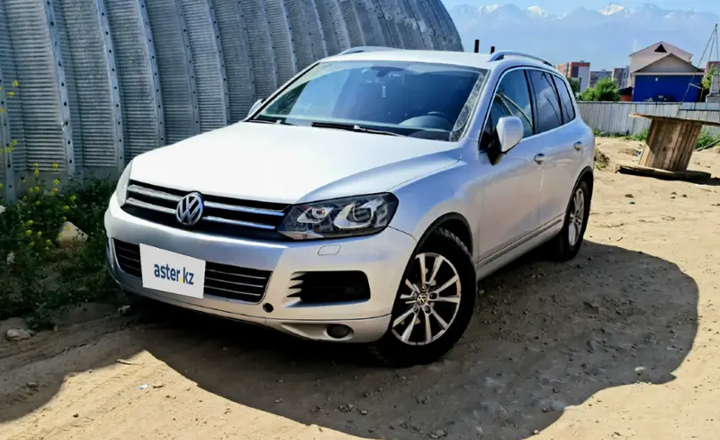 Volkswagen Touareg 2012 года за 12 000 000 тг. в Алматы