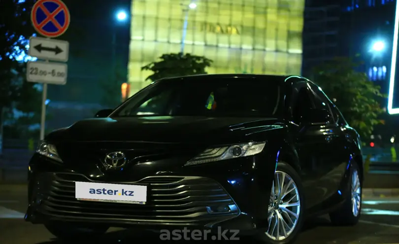 Toyota Camry 2019 года за 17 000 000 тг. в Алматы