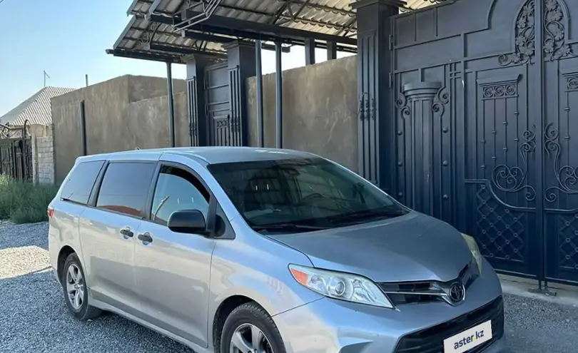 Toyota Sienna 2019 года за 17 000 000 тг. в Тараз