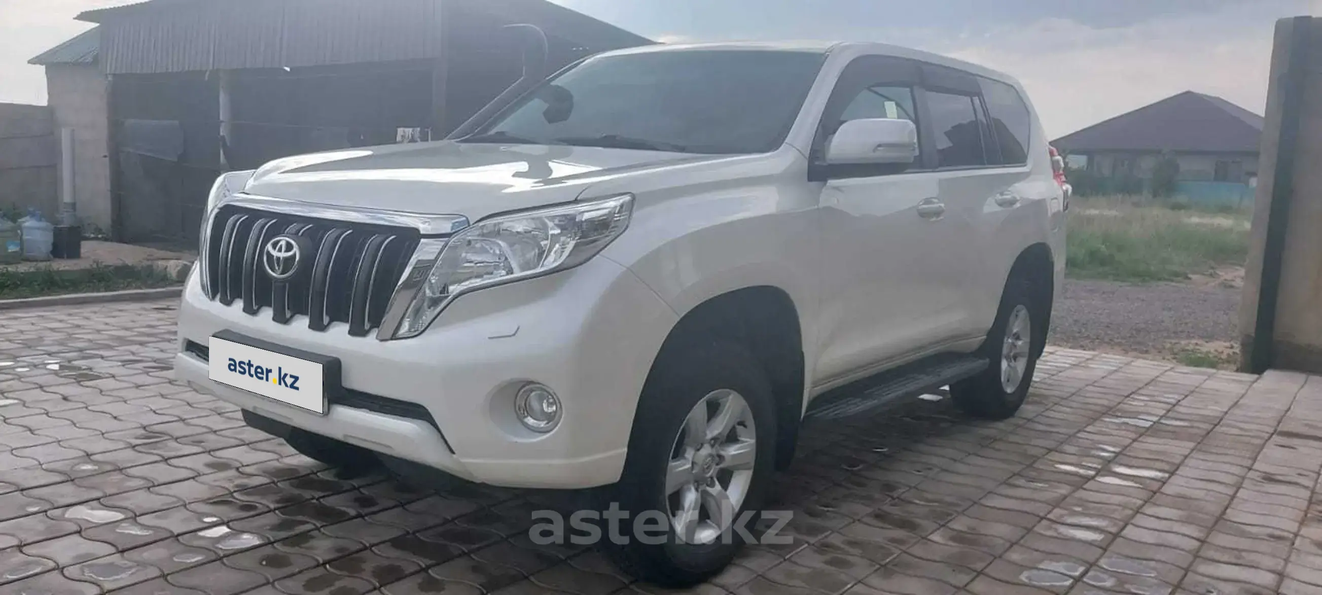 Toyota Land Cruiser Prado 2014