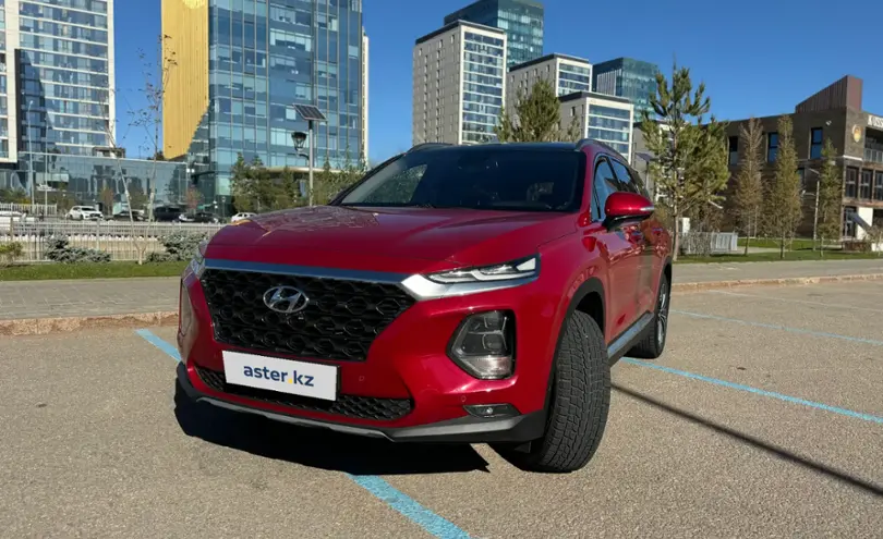 Hyundai Santa Fe 2019 года за 14 000 000 тг. в Астана