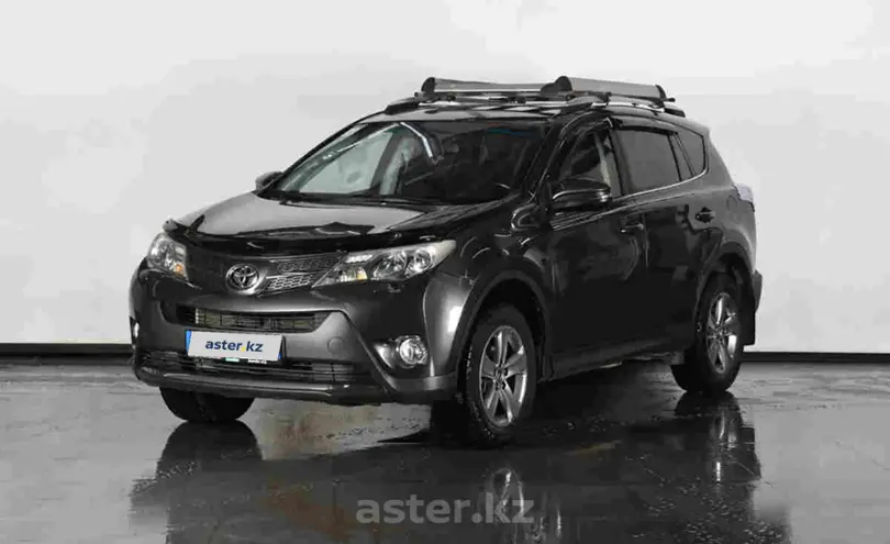 Toyota RAV4 2015 года за 8 500 000 тг. в Астана