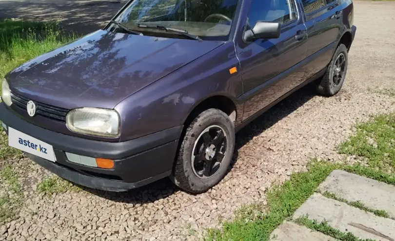 Volkswagen Golf 1994 года за 1 100 000 тг. в Астана