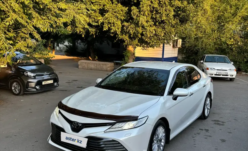 Toyota Camry 2020 года за 15 000 000 тг. в Шымкент