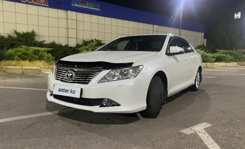 Toyota Camry 2014 года за 9 300 000 тг. в Шымкент