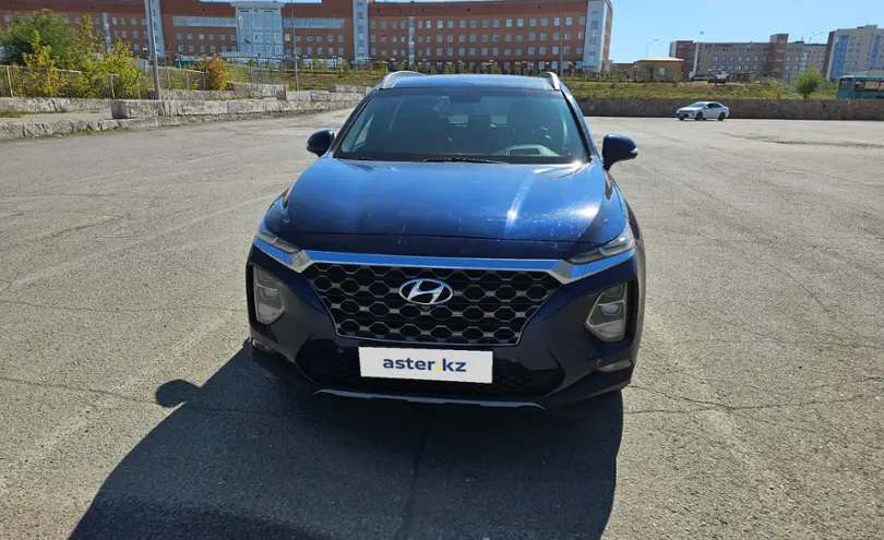 Hyundai Santa Fe 2019 года за 13 500 000 тг. в Караганда