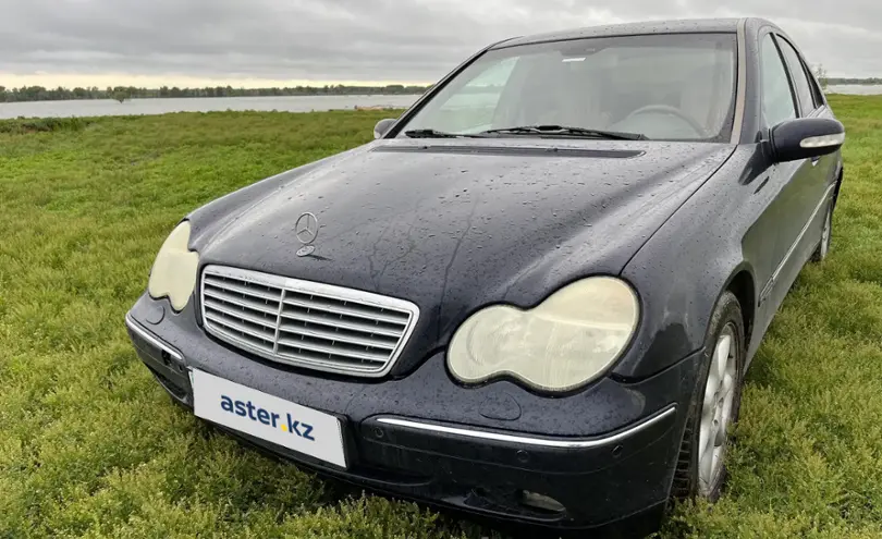 Mercedes-Benz C-Класс 2004 года за 3 000 000 тг. в Астана