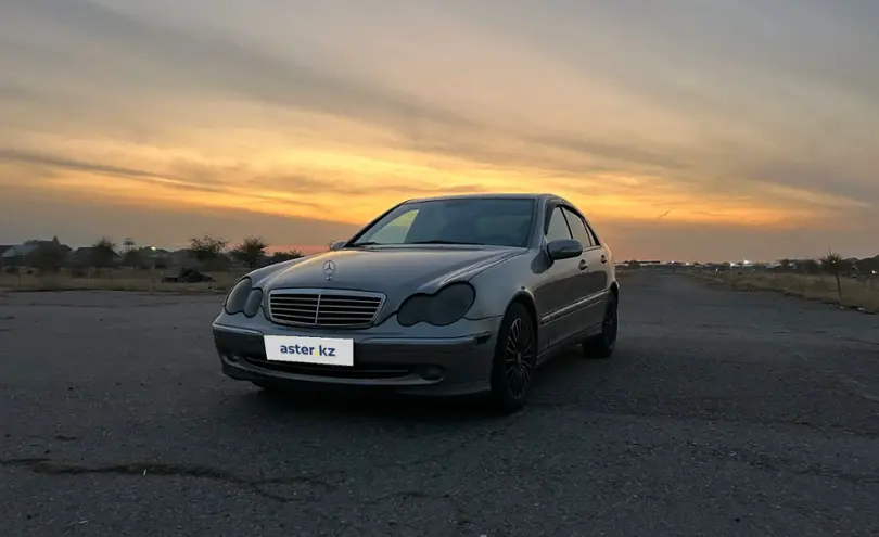 Mercedes-Benz C-Класс 2003 года за 3 000 000 тг. в Алматы