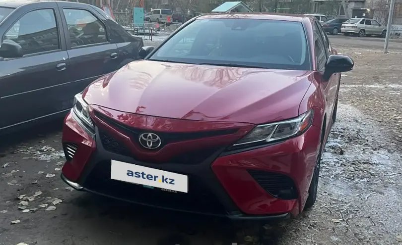 Toyota Camry 2021 года за 11 000 000 тг. в Астана