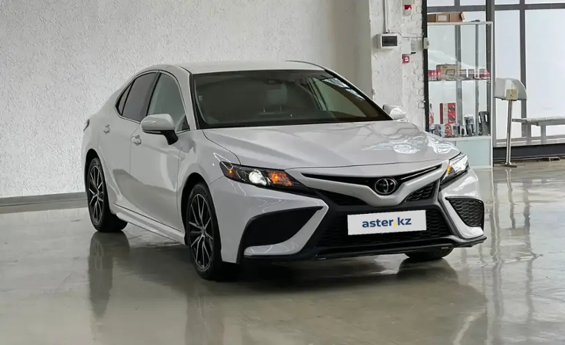 Toyota Camry 2022 года за 15 000 000 тг. в Шымкент