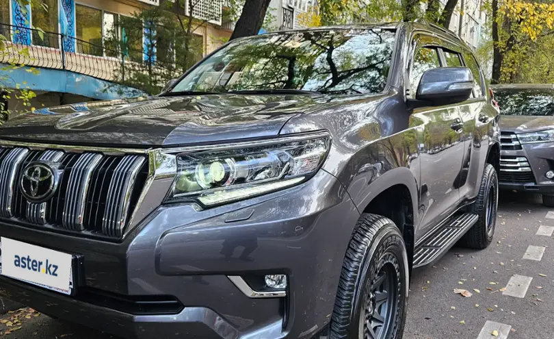 Toyota Land Cruiser Prado 2023 года за 28 500 000 тг. в Алматы