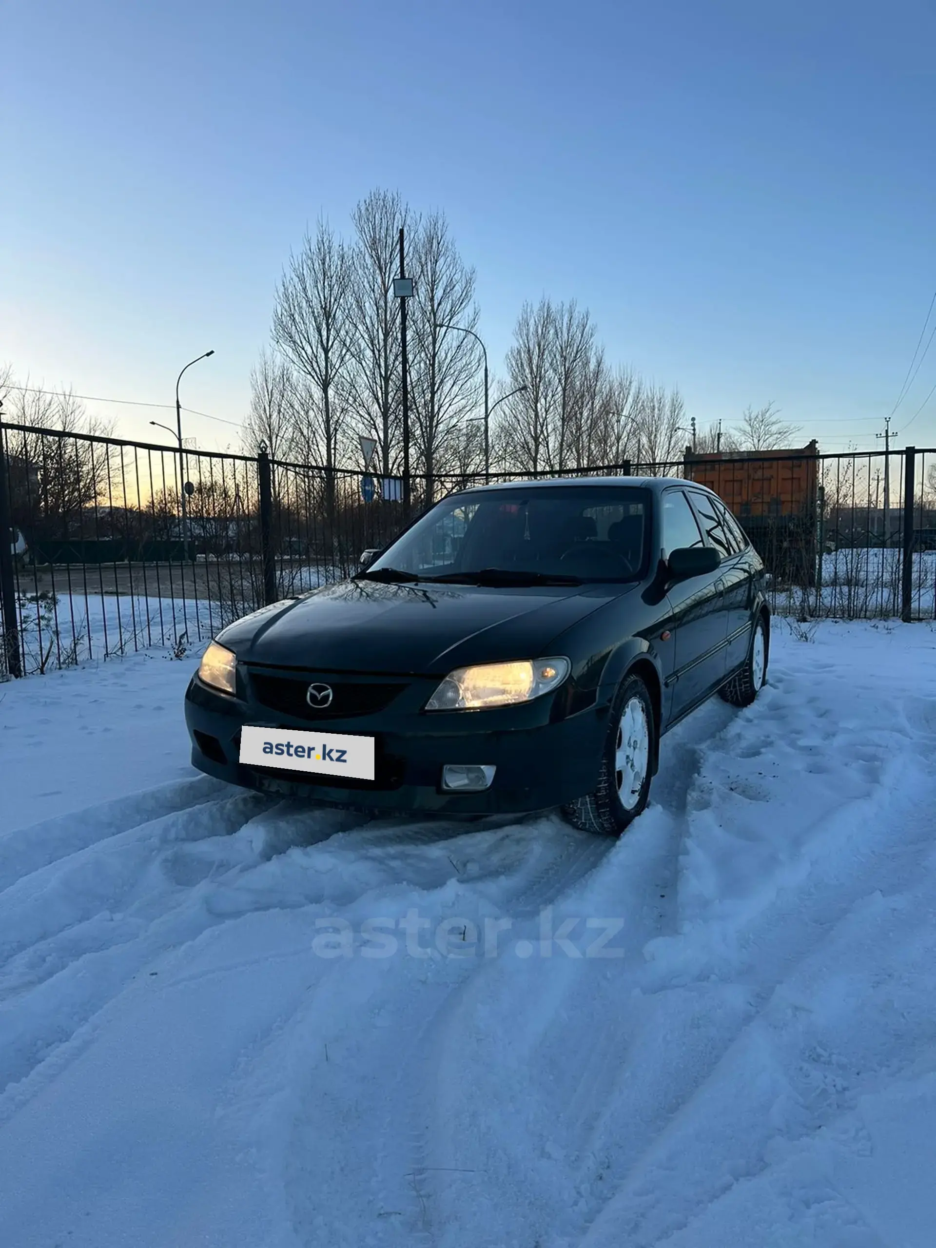 Mazda 323 2002