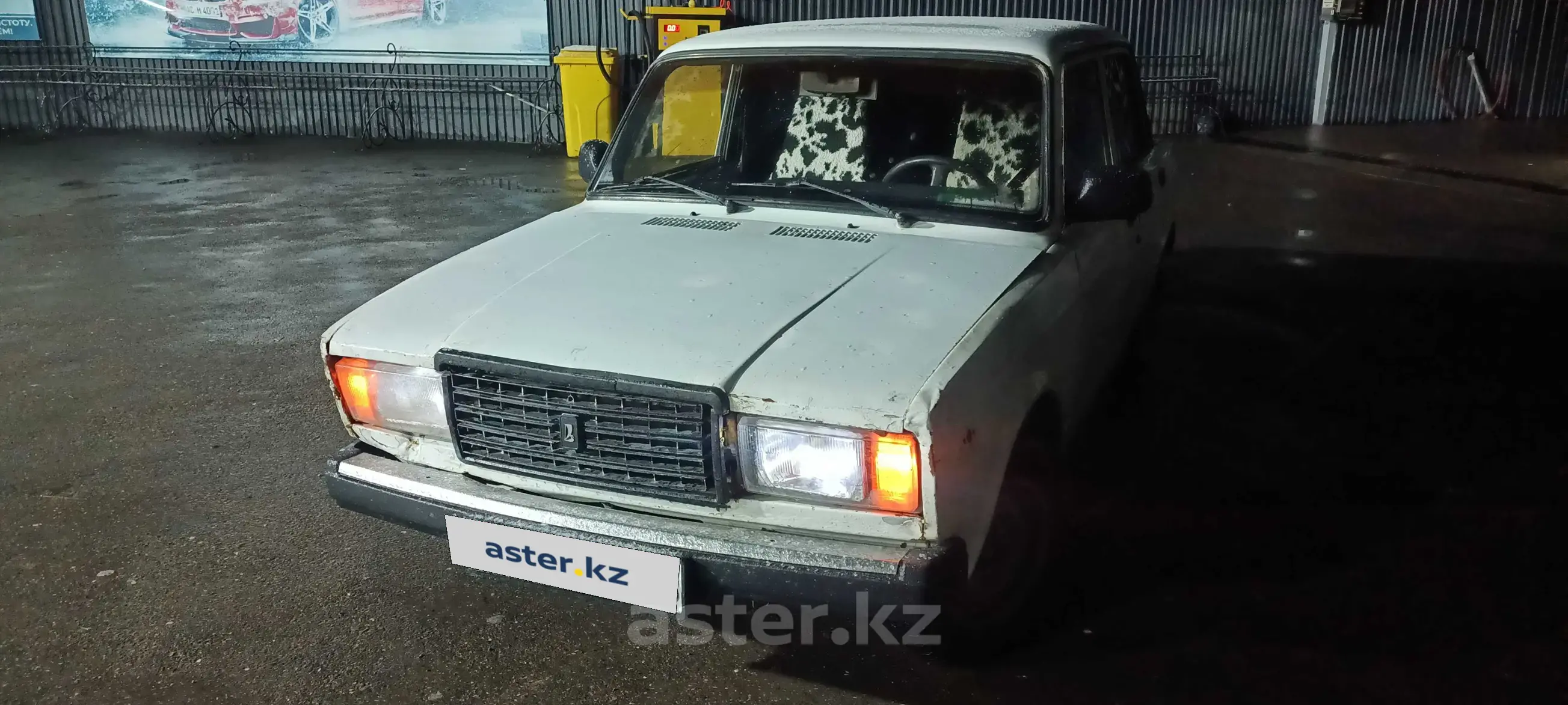 LADA (ВАЗ) 2107 2004