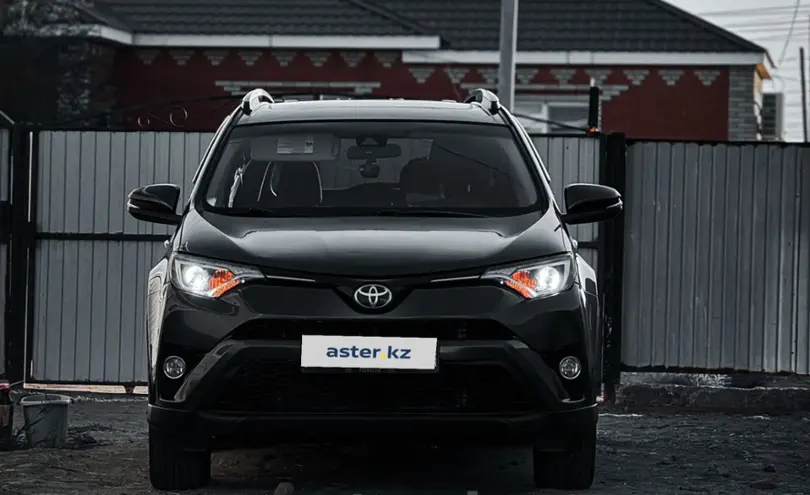 Toyota RAV4 2018 года за 10 500 000 тг. в Атырауская область