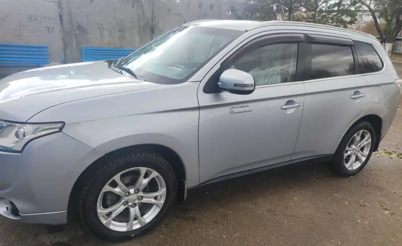 Mitsubishi Outlander 2012 года за 7 200 000 тг. в Павлодар