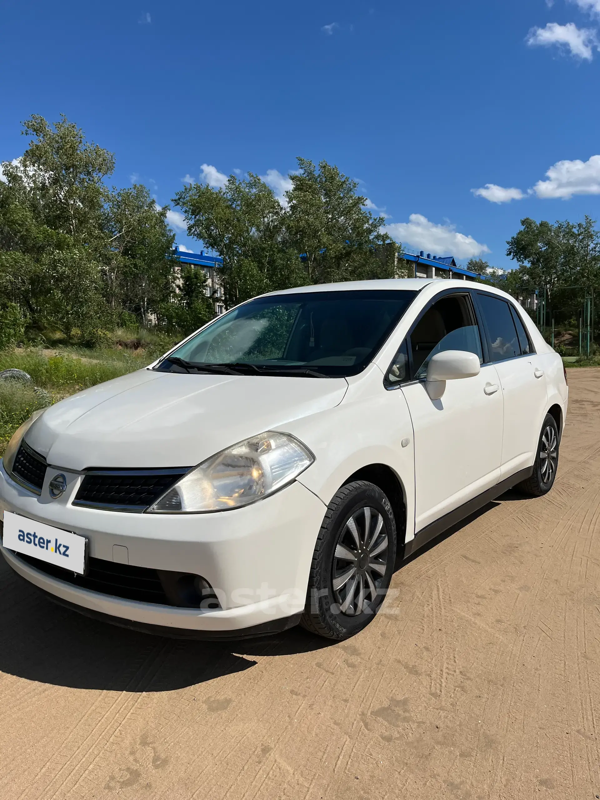 Nissan Tiida 2007