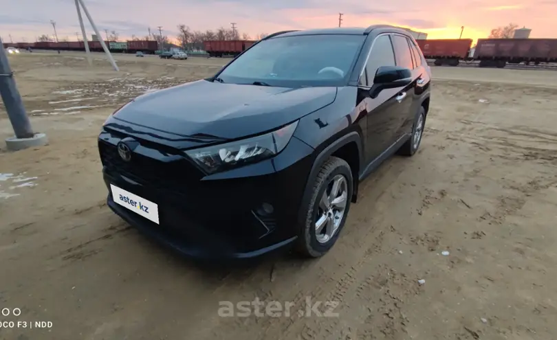 Toyota RAV4 2019 года за 14 000 000 тг. в Мангистауская область