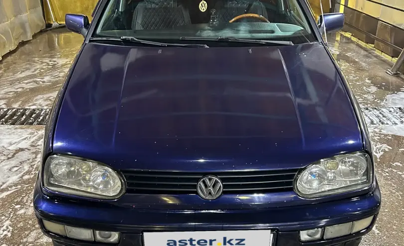 Volkswagen Golf 1997 года за 2 500 000 тг. в Астана