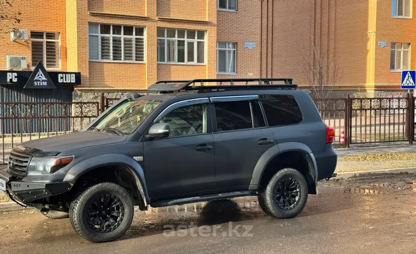 Toyota Land Cruiser 2008 года за 19 500 000 тг. в Караганда