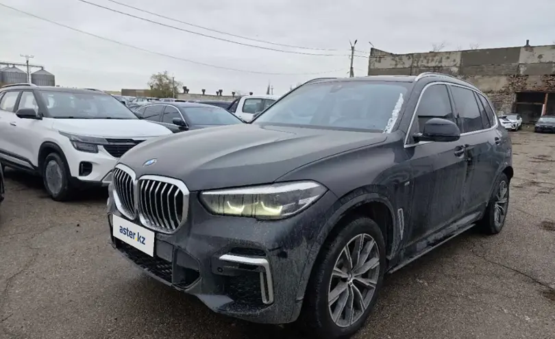 BMW X5 2023 года за 30 000 000 тг. в Алматы