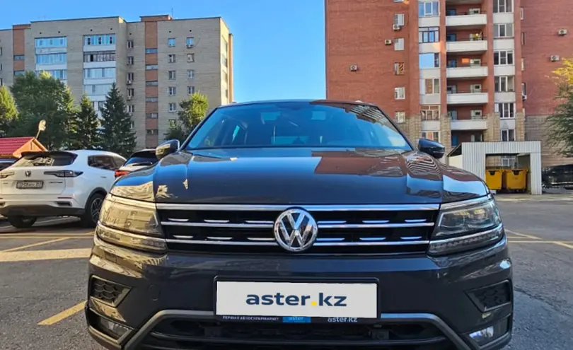 Volkswagen Tiguan 2017 года за 9 300 000 тг. в Петропавловск