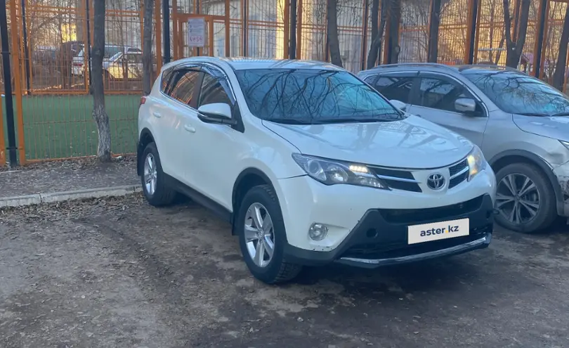 Toyota RAV4 2014 года за 8 000 000 тг. в Астана