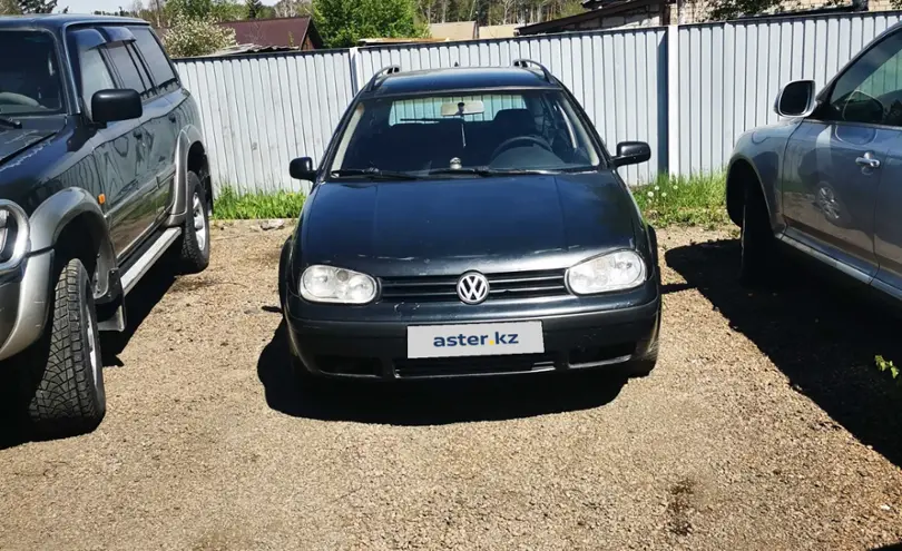 Volkswagen Golf 2002 года за 1 850 000 тг. в Астана