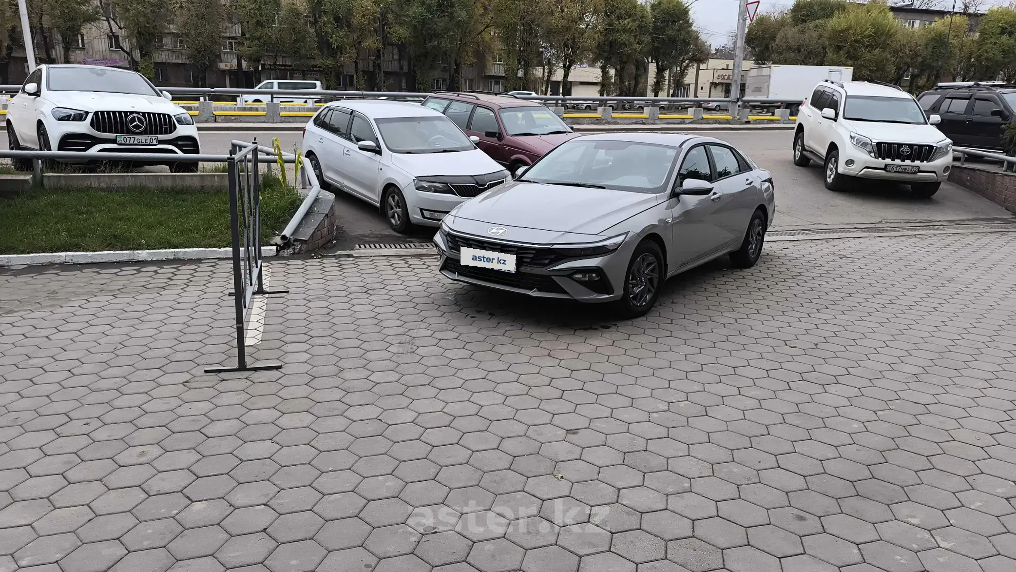 Hyundai Elantra 2024