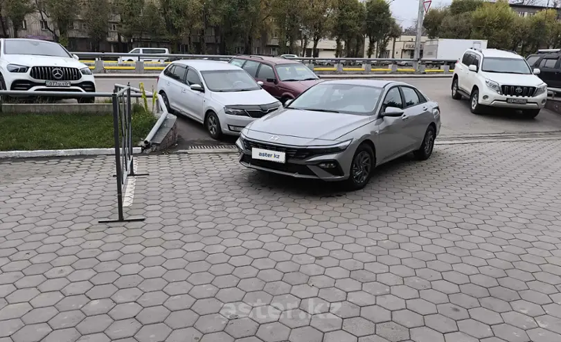 Hyundai Elantra 2024 года за 10 500 000 тг. в Алматы