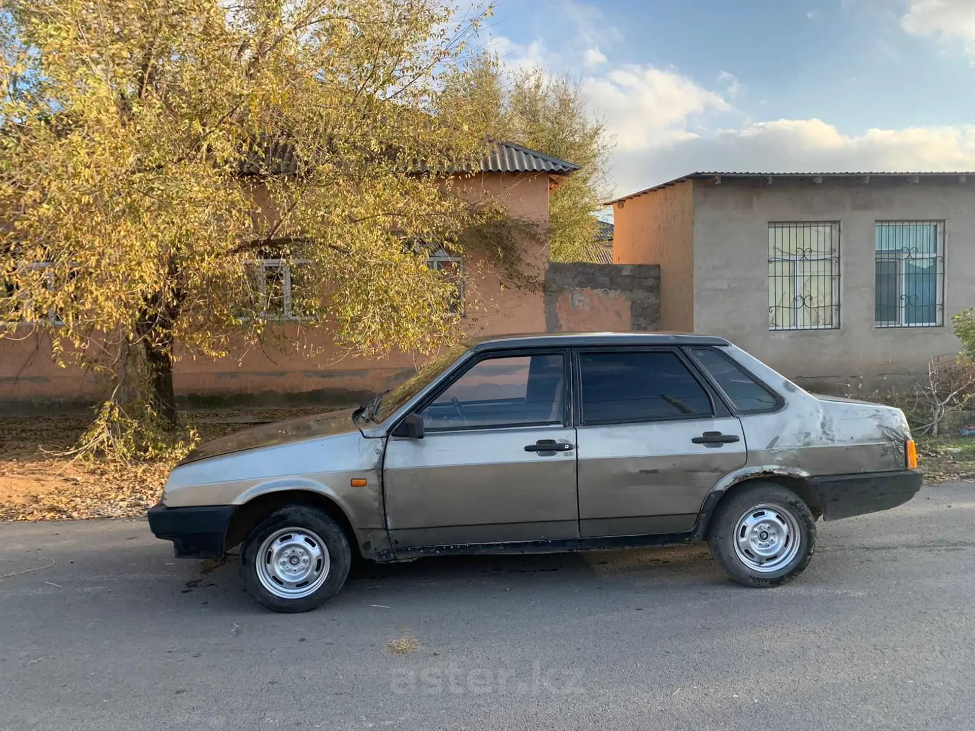 LADA (ВАЗ) 21099 2001