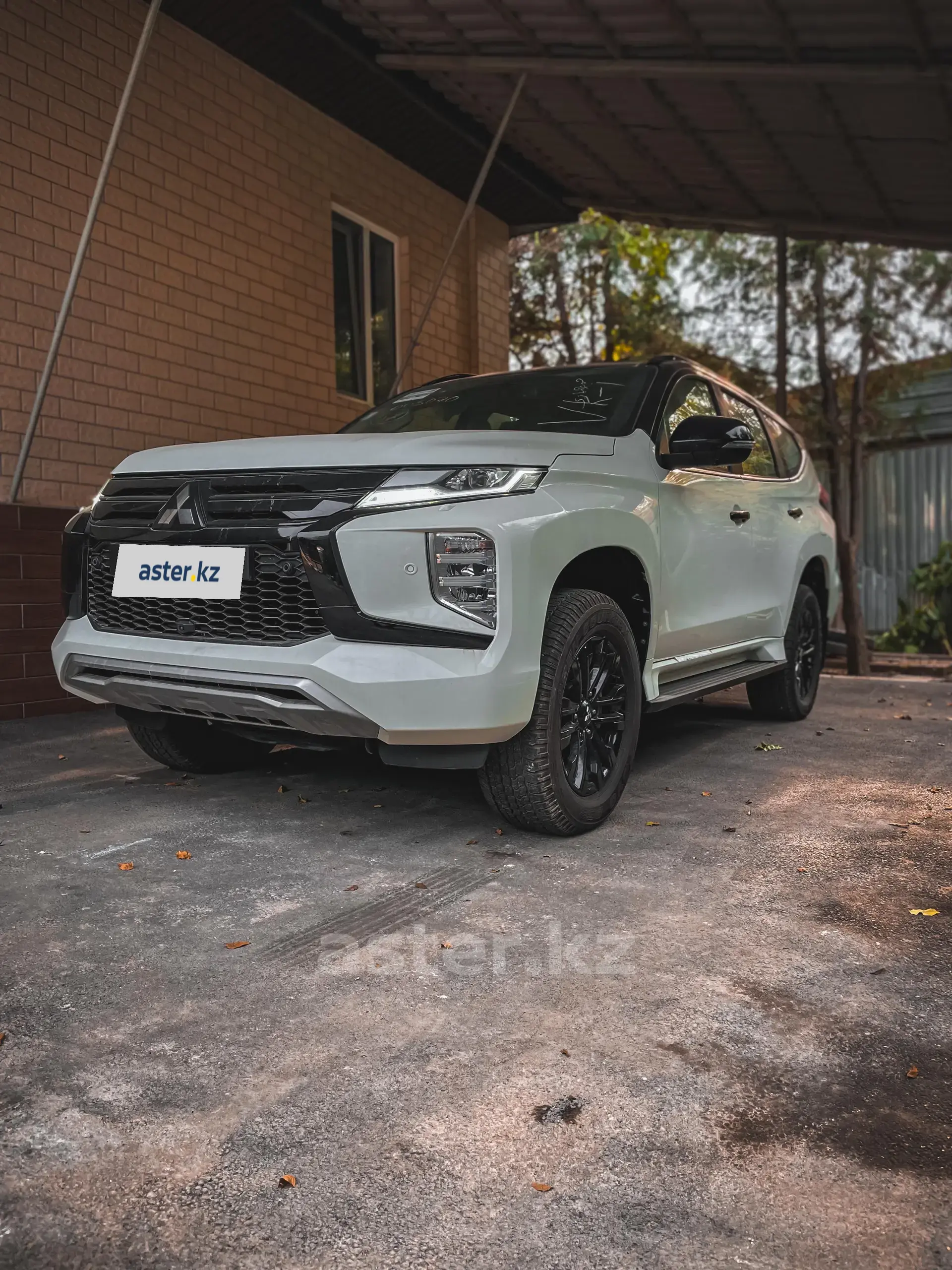 Mitsubishi Montero Sport 2024