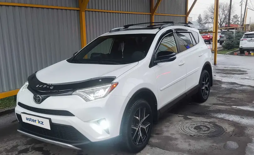 Toyota RAV4 2017 года за 13 500 000 тг. в Алматы