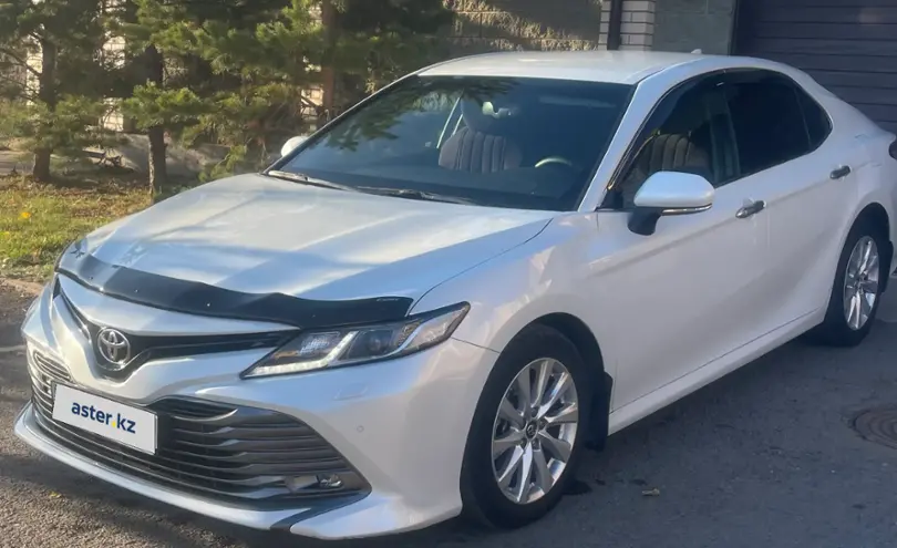 Toyota Camry 2019 года за 15 500 000 тг. в Астана