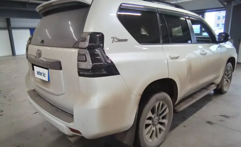 Toyota Land Cruiser Prado 2021 года за 26 000 000 тг. в Астана фото 5
