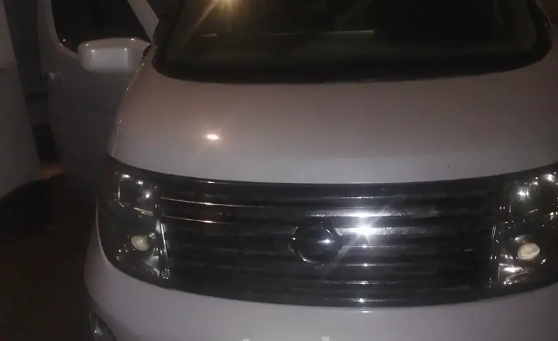 Nissan Elgrand 2003 года за 5 500 000 тг. в Атырауская область