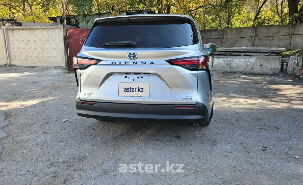 Toyota Sienna 2021 года за 23 500 000 тг. в Алматинская область фото 2