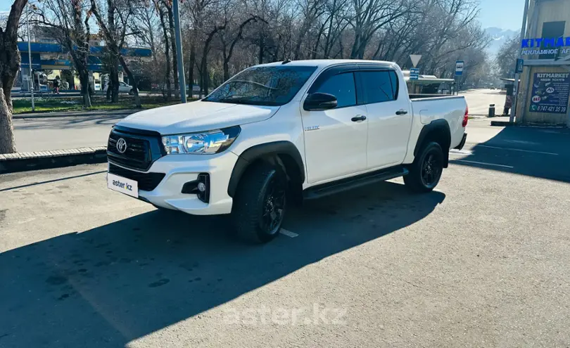 Toyota Hilux 2020 года за 18 900 000 тг. в Алматы