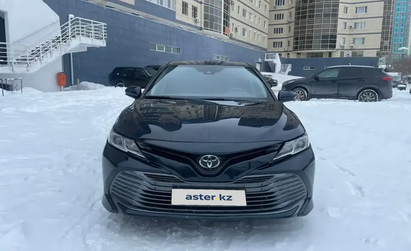 Toyota Camry 2020 года за 13 000 000 тг. в Астана