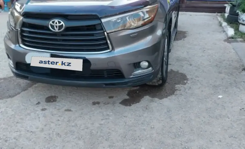 Toyota Highlander 2017 года за 17 000 000 тг. в Астана