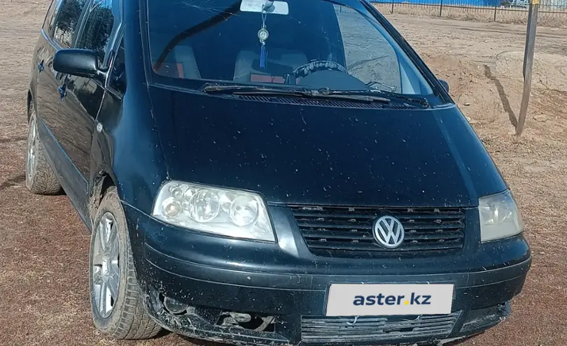 Volkswagen Sharan 2003 года за 2 500 000 тг. в Уральск