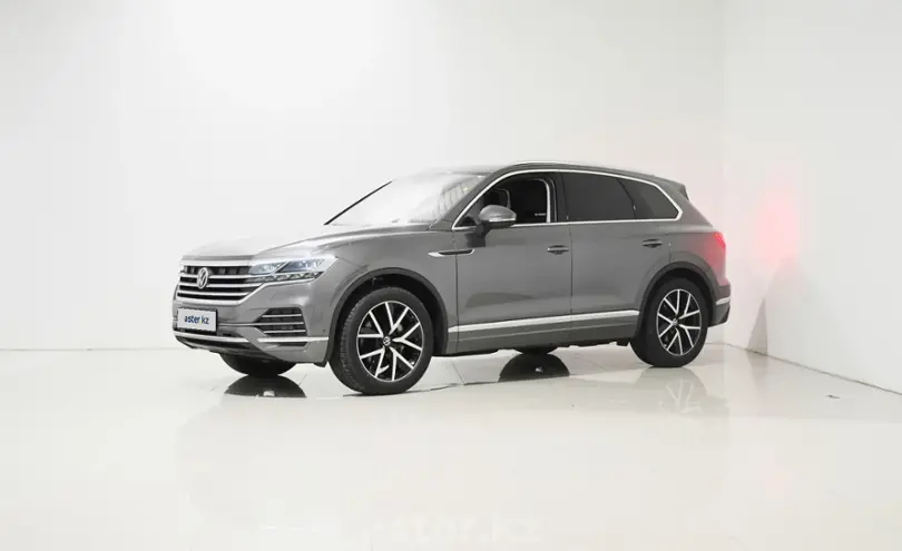 Volkswagen Touareg 2022 года за 29 370 000 тг. в Алматы