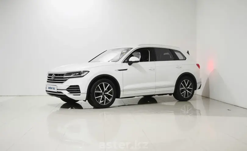 Volkswagen Touareg 2022 года за 29 040 000 тг. в Алматы