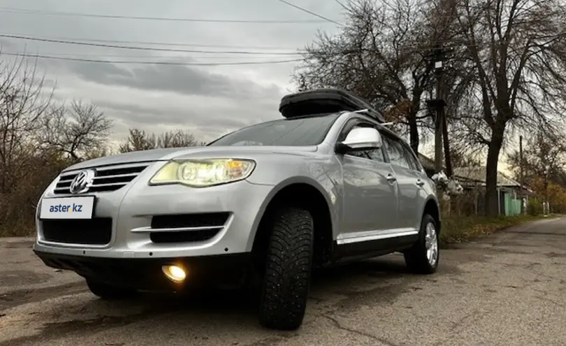 Volkswagen Touareg 2007 года за 7 000 000 тг. в Алматы