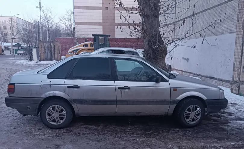 Volkswagen Passat 1988 года за 1 500 000 тг. в Астана