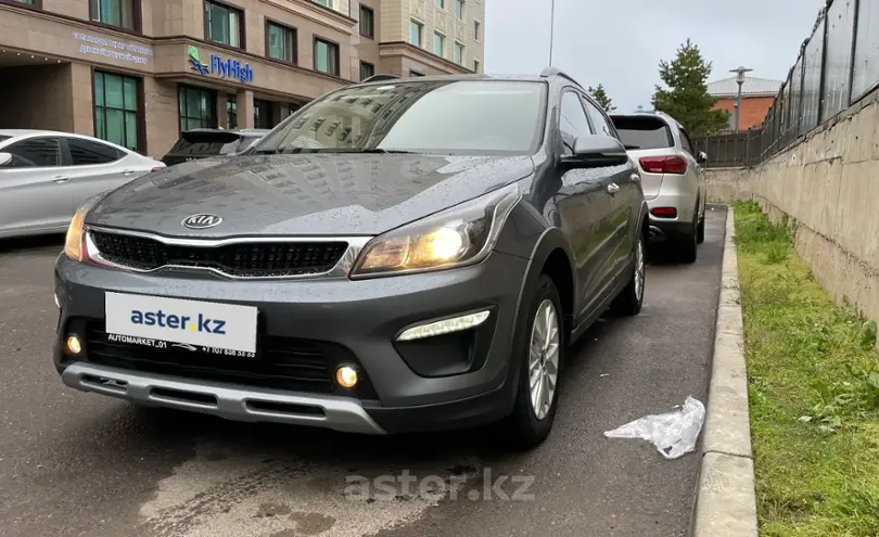 Kia Rio 2019 года за 7 800 000 тг. в Астана